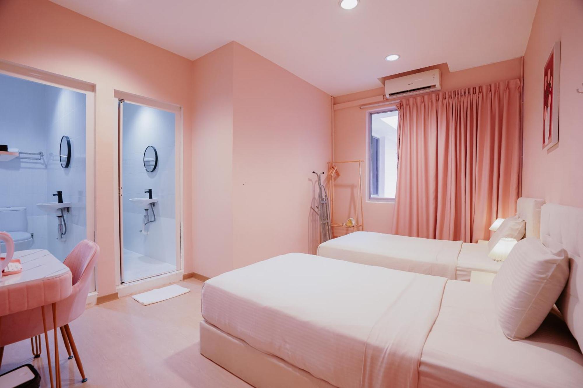 Pink Asrama *