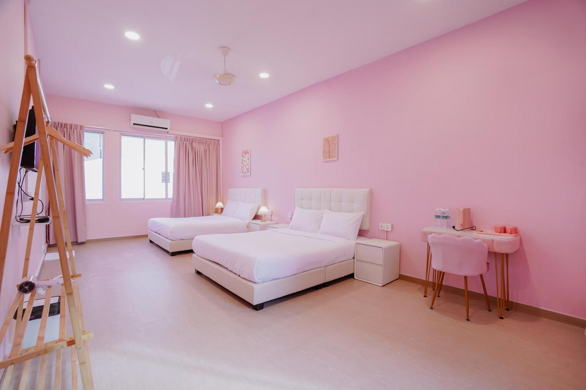 Pink Georgetown