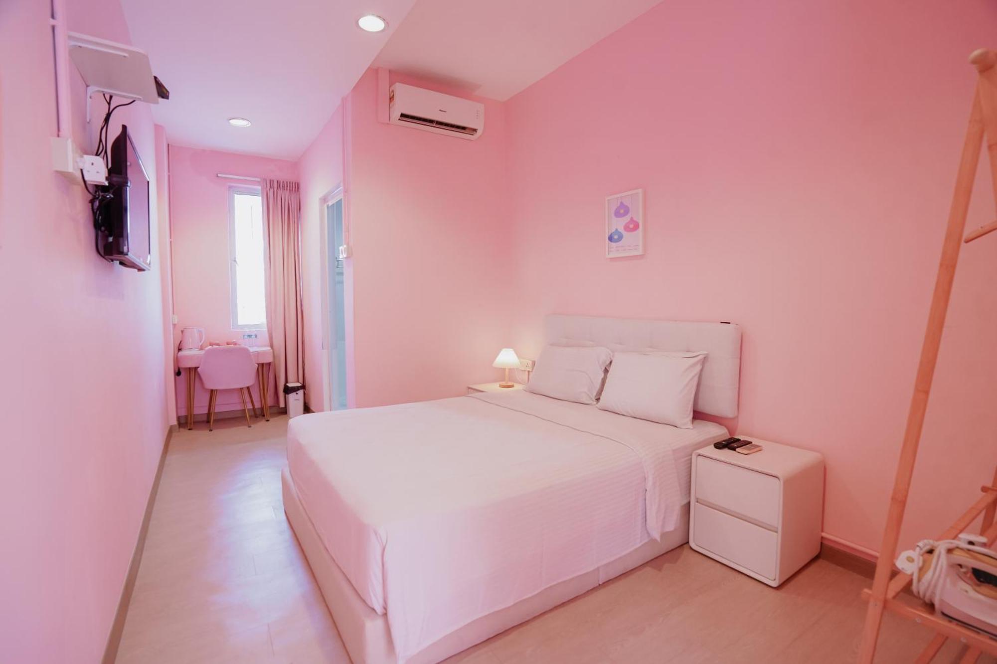 Asrama Pink