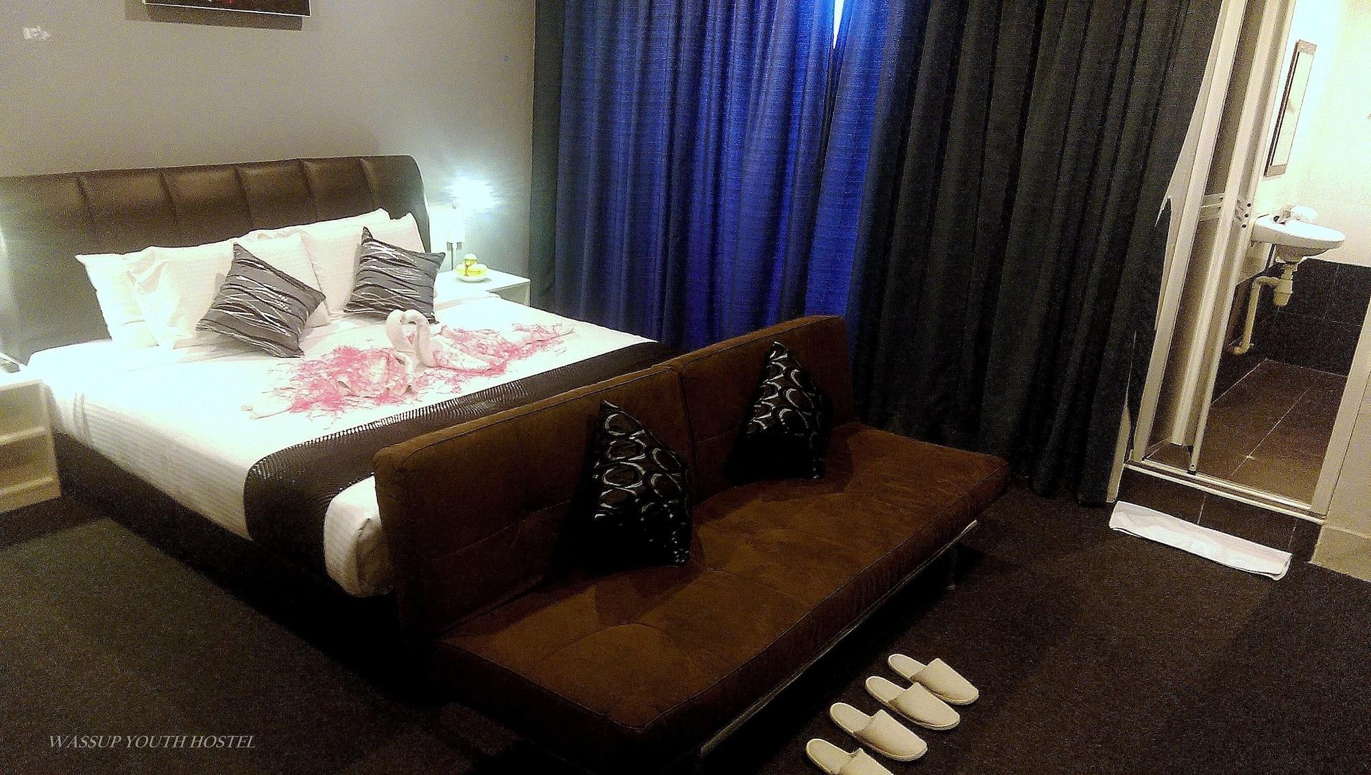 Pink Hostel George Town